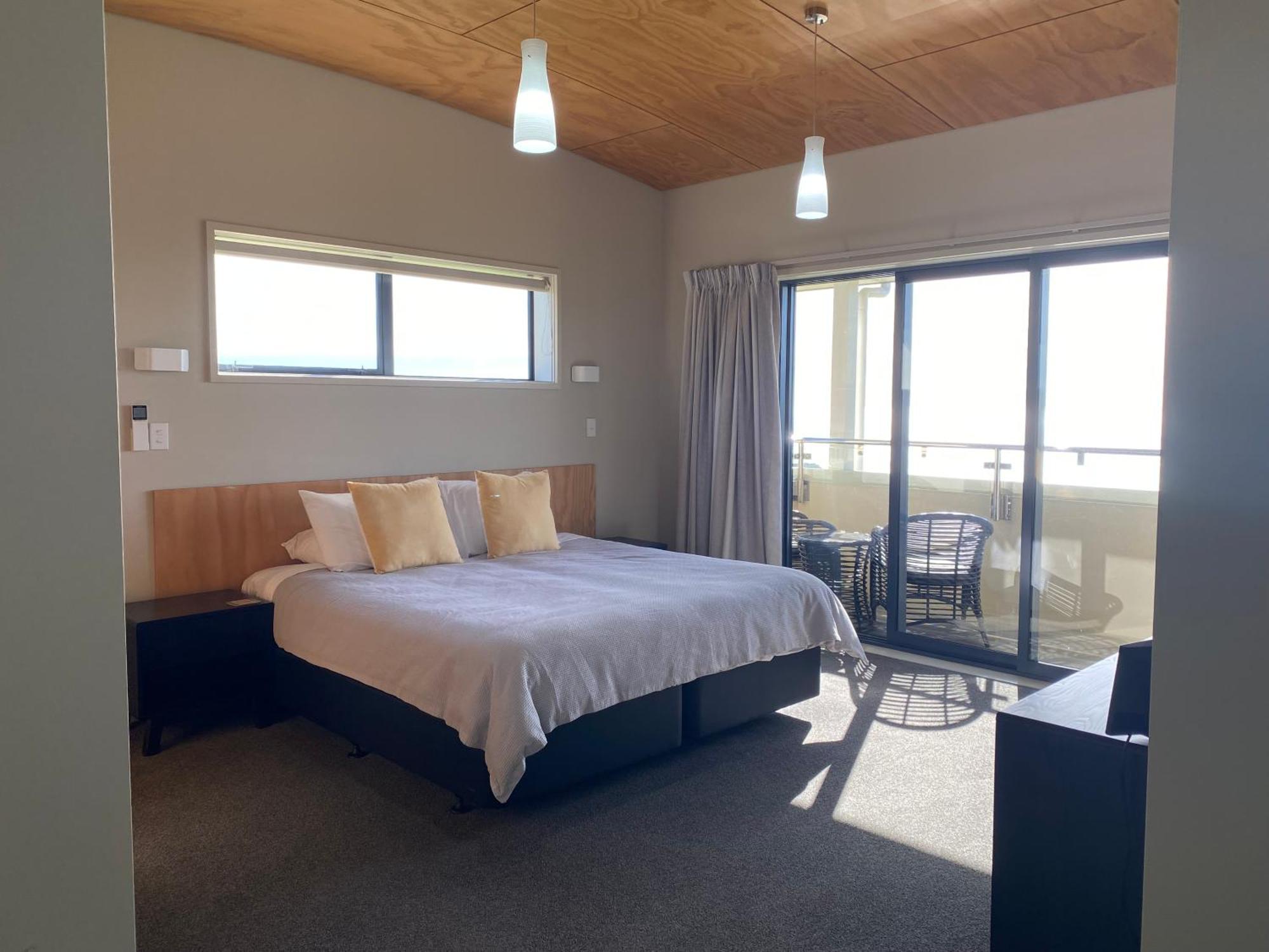 Chalets At Okurukuru New Plymouth Exterior photo